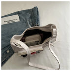 Sac à Bandoulière Y2K - Pratique et Stylé!