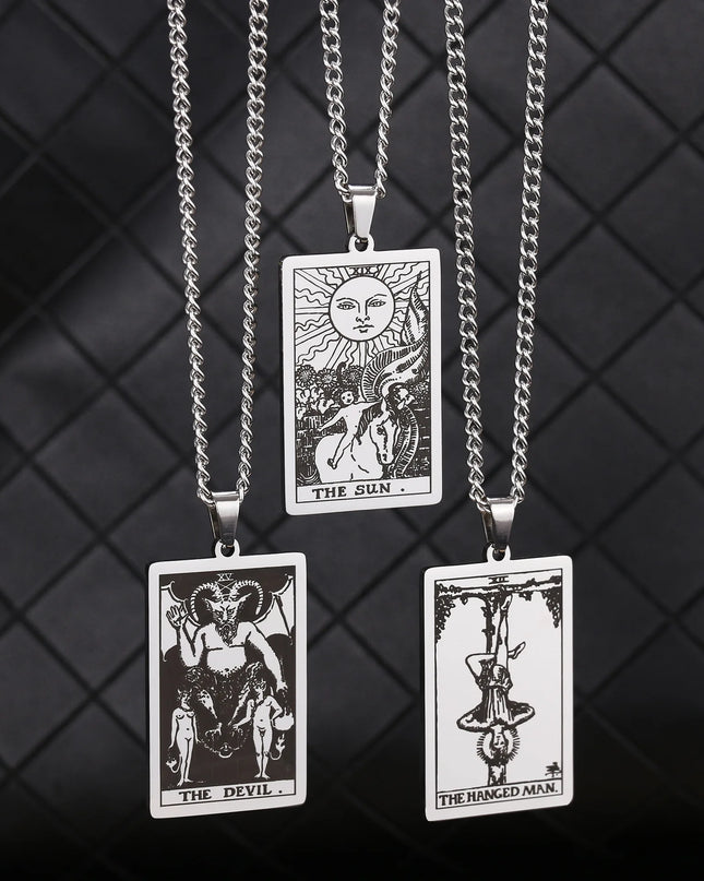 Collana con ciondolo a forma di tarocchi in acciaio inossidabile – Stella / Sole / Luna – Stile etnico unisex