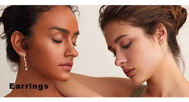 Collana con ciondolo a forma di tarocchi – Acciaio inossidabile e zirconi – Placcata oro 18 carati – Elegante e resistente gioiello da donna